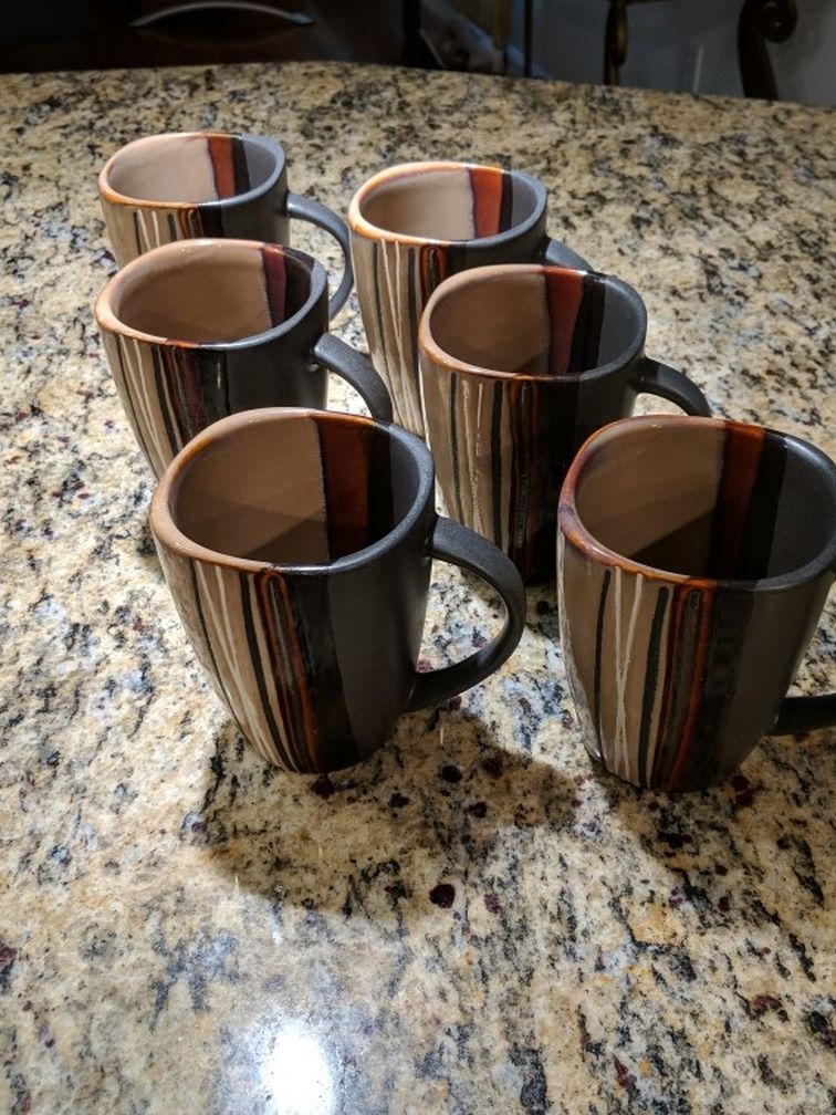 6 Ceramic Mugs