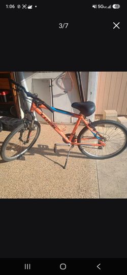 Trek Mountain Bike / Hybrid Bike - Great Condition