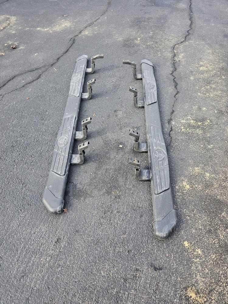 Toyota Tundra Running Board