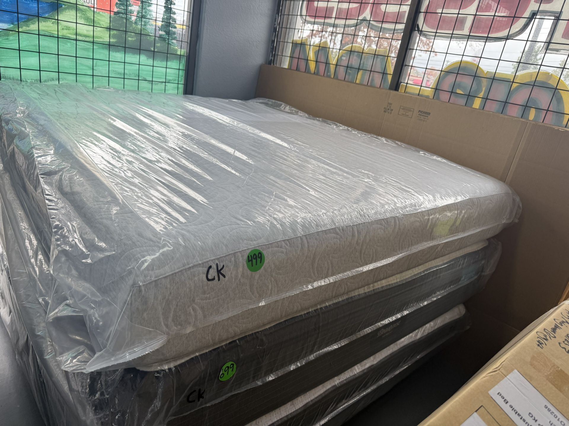 CALIFORNIA KING SIZE MEMORY FOAM MATTRESS & BOX SPRINGS BED SET