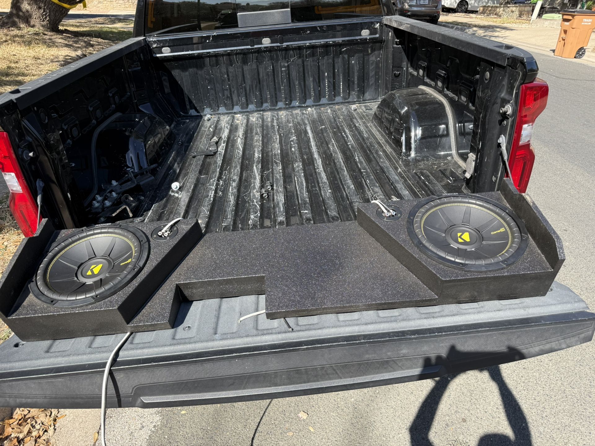 Two 12-inch kickers-custom Subwoofers box. Brand new with 800AMP, LC2 ...