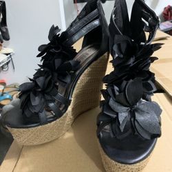 Flower Black Wedges 