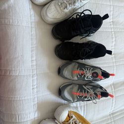 Tennis Shoes Size 7 Y 6 1/2