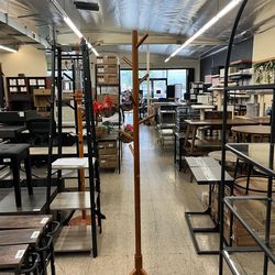 VASAGLE Solid Wood Coat Rack Free Standing Tree-Shaped w/ Hooks - Caramel Brown ***open box***