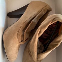 Women’s shoes
