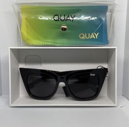 ALL NEW QUAYS ON MY PAGE $40 EACH - SHINY BLACK SMOKE HARPER QUAY SUNGLASSES 