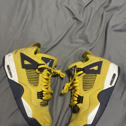 Jordan 4 Lightings 