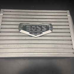 Boss 1500w Amp
