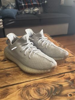 Yeezy 350 v2 Sesame