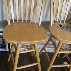 3 Swivel Wood bar Stools