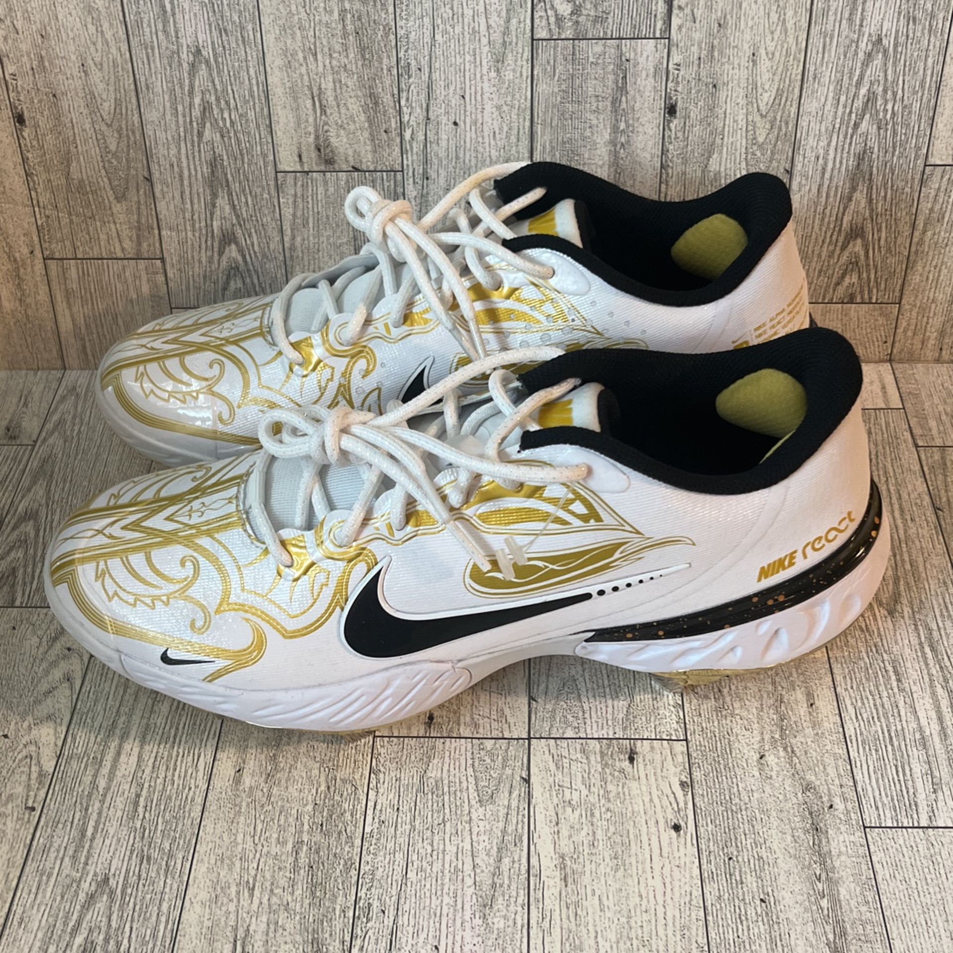 Nike Alpha Huarache Elite Low PRM Baseball Cleats Gold Mens