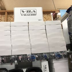 Amps 4 Channel. 2000w Bridgeable. Mosfet 