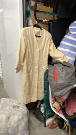 Union made ILGWU WORKERS UNION! Size 10/P off white dressy trench style-vintage