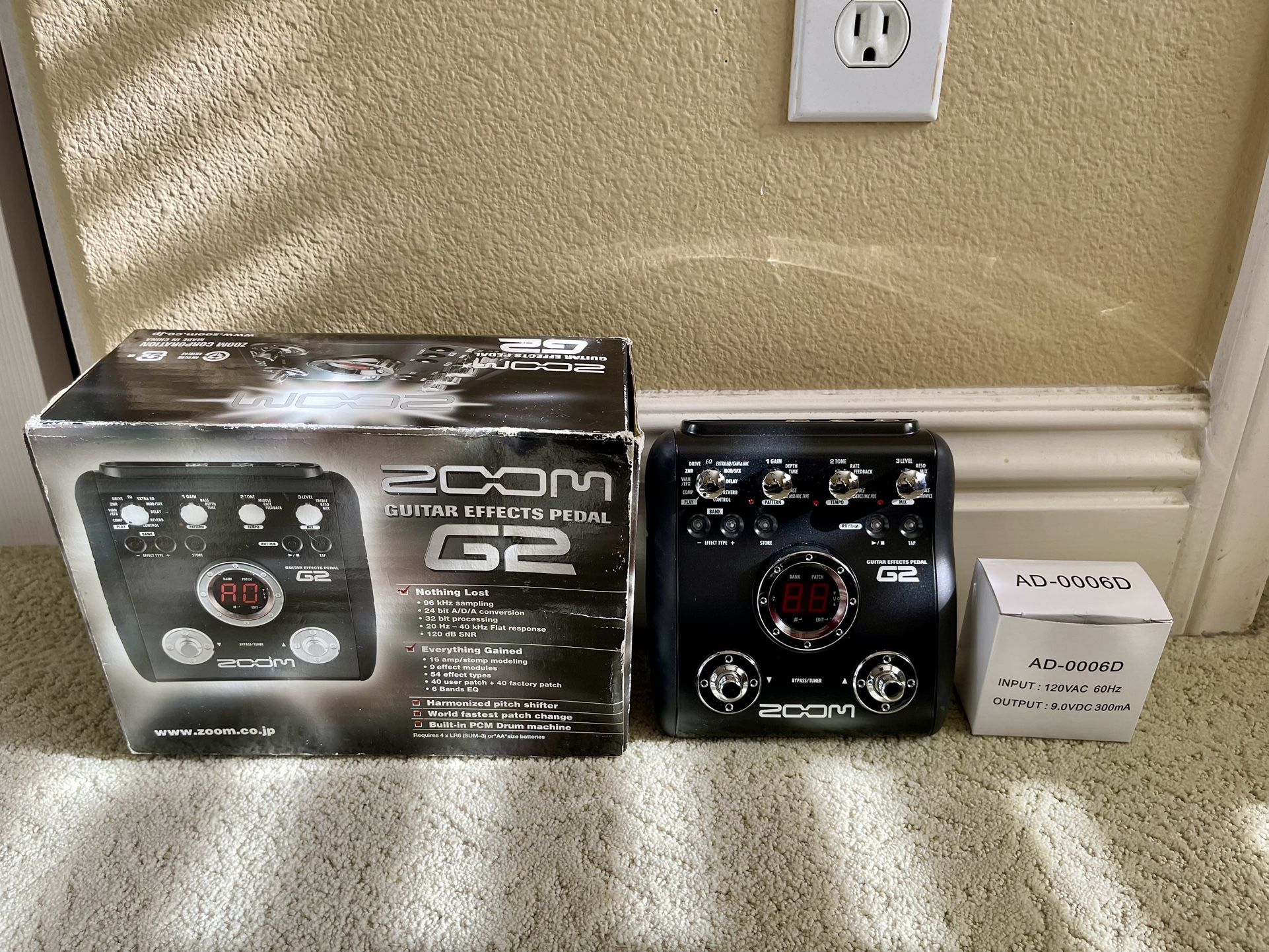 ZOOM G2/120US Guitar Effects & USB Audio I/F Pedal With AC adapter U.S Seller