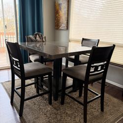 4 Piece Dinning Table, Marble! 