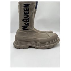 Alexander Mcqueen Graffiti Knit Tread Slick Boot Beige (Sz.13)