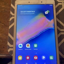 Samsung tablets cracked but works perfect. $40.