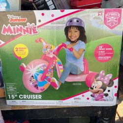 Minie Mouse Cruiser 