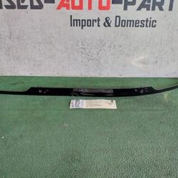 2022 - 2023 CHEVROLET BOLT EV REAR BUMPER TRIM MOLDING OEM AW67278