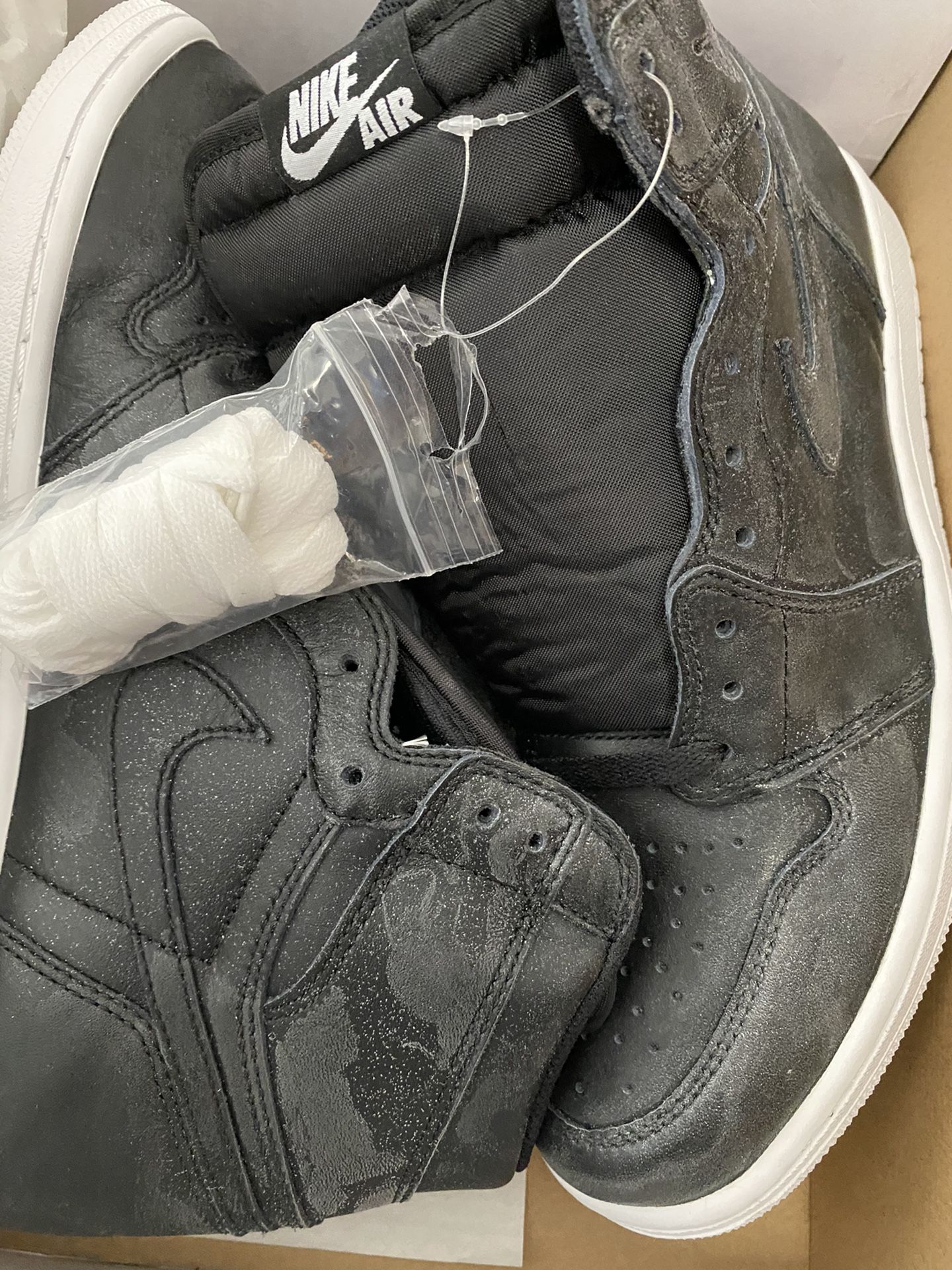 Jordan 1 cyber Monday’s size 10 ds