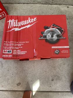 Sierra Circular 6-1/2” Milwaukee Solo La Herramienta