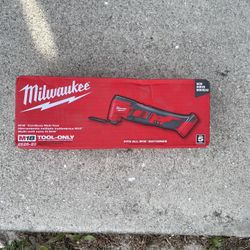 Milwaukee multi tool