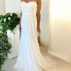 New Rosa Clara Gown With Overlay Size 8