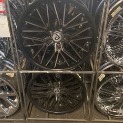 20” Pinnacle Legacy Used Wheels $399