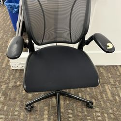 FREE - Office Chair With Damaged arm