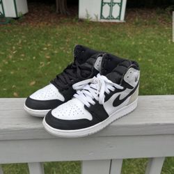 JORDAN 1 “ STAGE HAZE”
