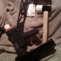 NEW BANKSS  Air Floor Nail/Staple Gun