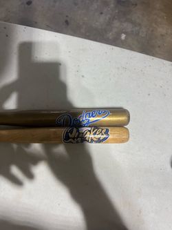 Dodgers & Quakes Mini Baseball Bats – Set of 2