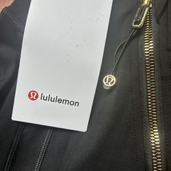 Lululemon Black Size 6 – Brand New