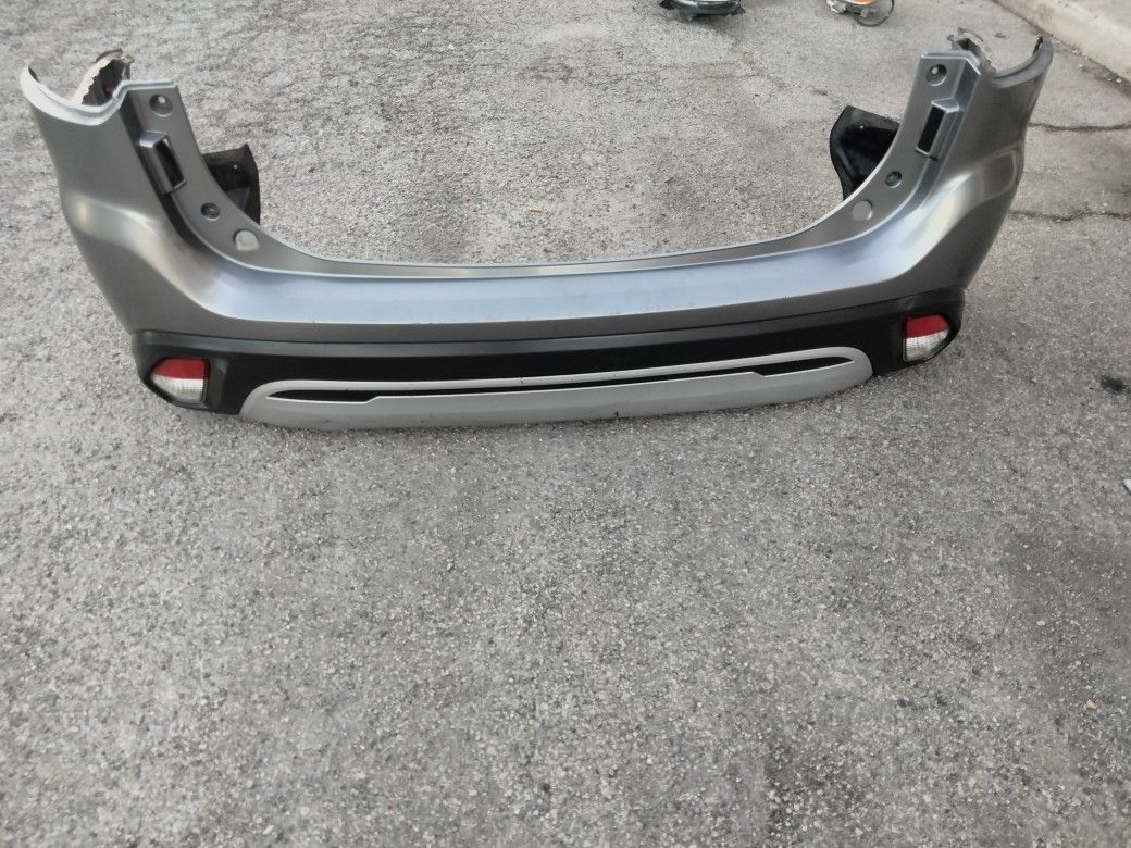 2019-2021 Mitsubishi Outlander Complete Rear Bumper With All The Accessories OEM.