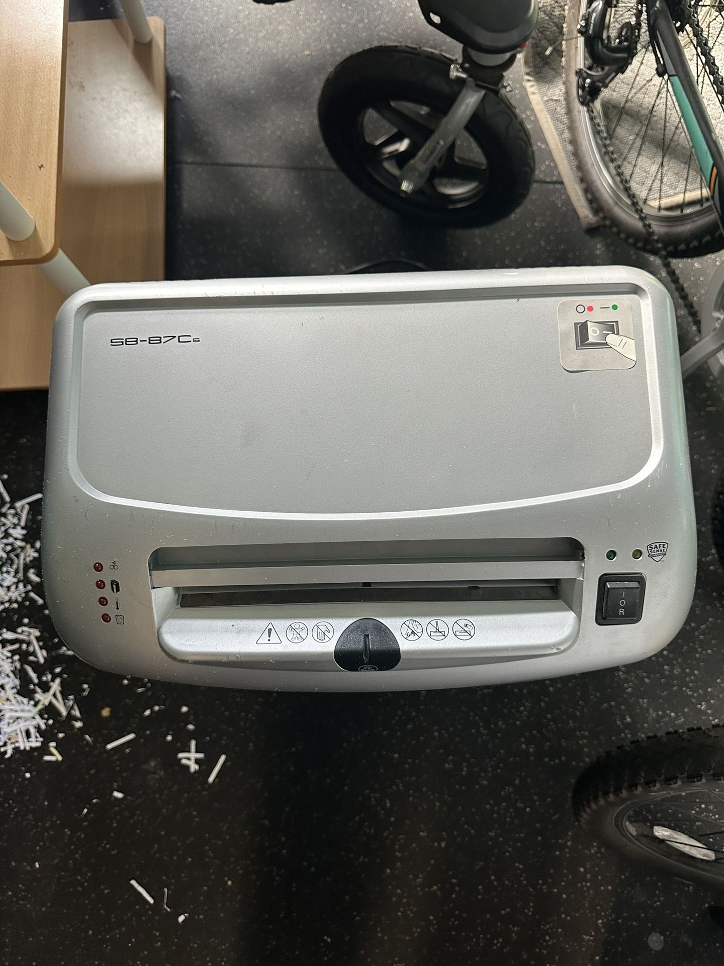 Fellowes Paper Shredder SB-87Cs 15-Sheet Confetti-Cut Shredder With SafeSense