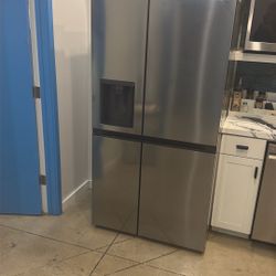 Lg Double Door Refrigerator Model LRSXS2706V