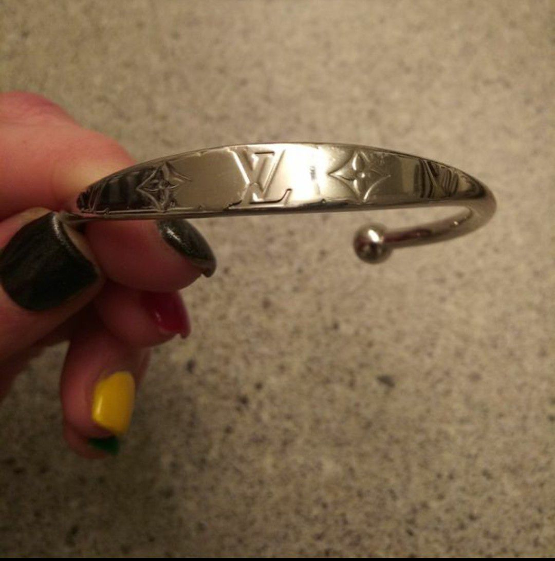 Louis Vuitton - Silver jonc Monogram Bracelet