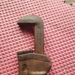 Pipe Wrench 