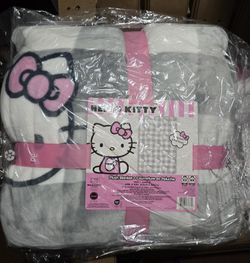 Hello Kitty Checkered Gingham Twin Blanket
