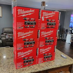 Milwaukee Drill Set New