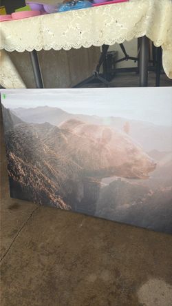 Bear canvas wall decor