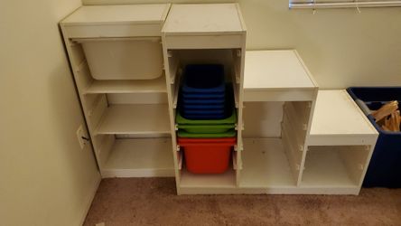 Storage with bins