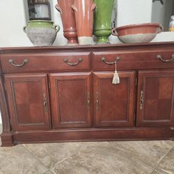 Buffet - Dining Room
