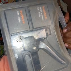 Staple Gun