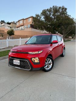 2022 Kia Soul Hood