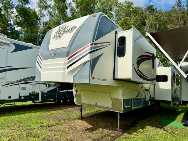 2009 Fleetwood Terry 36 ft
