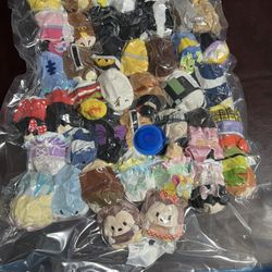 Tsum Tsum plush collection 