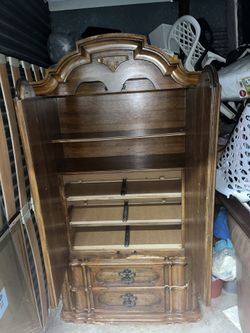 Dresser