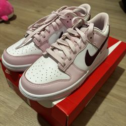 Nike Dunks 