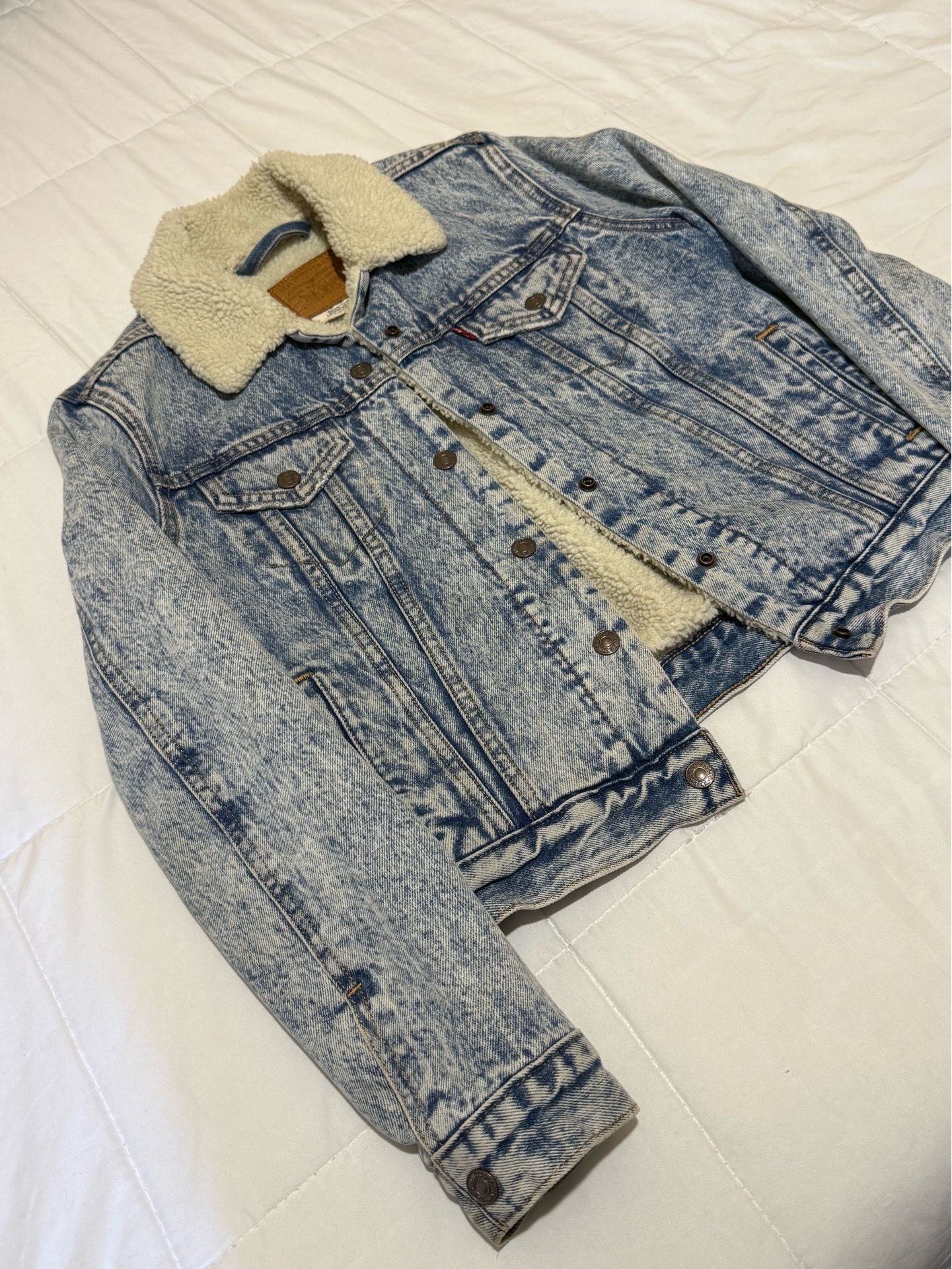 Levi’s jacket - XS